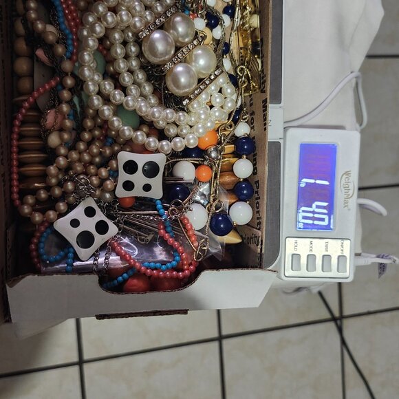 Mixed Jewelry Lot 6 - Picture 5 of 10